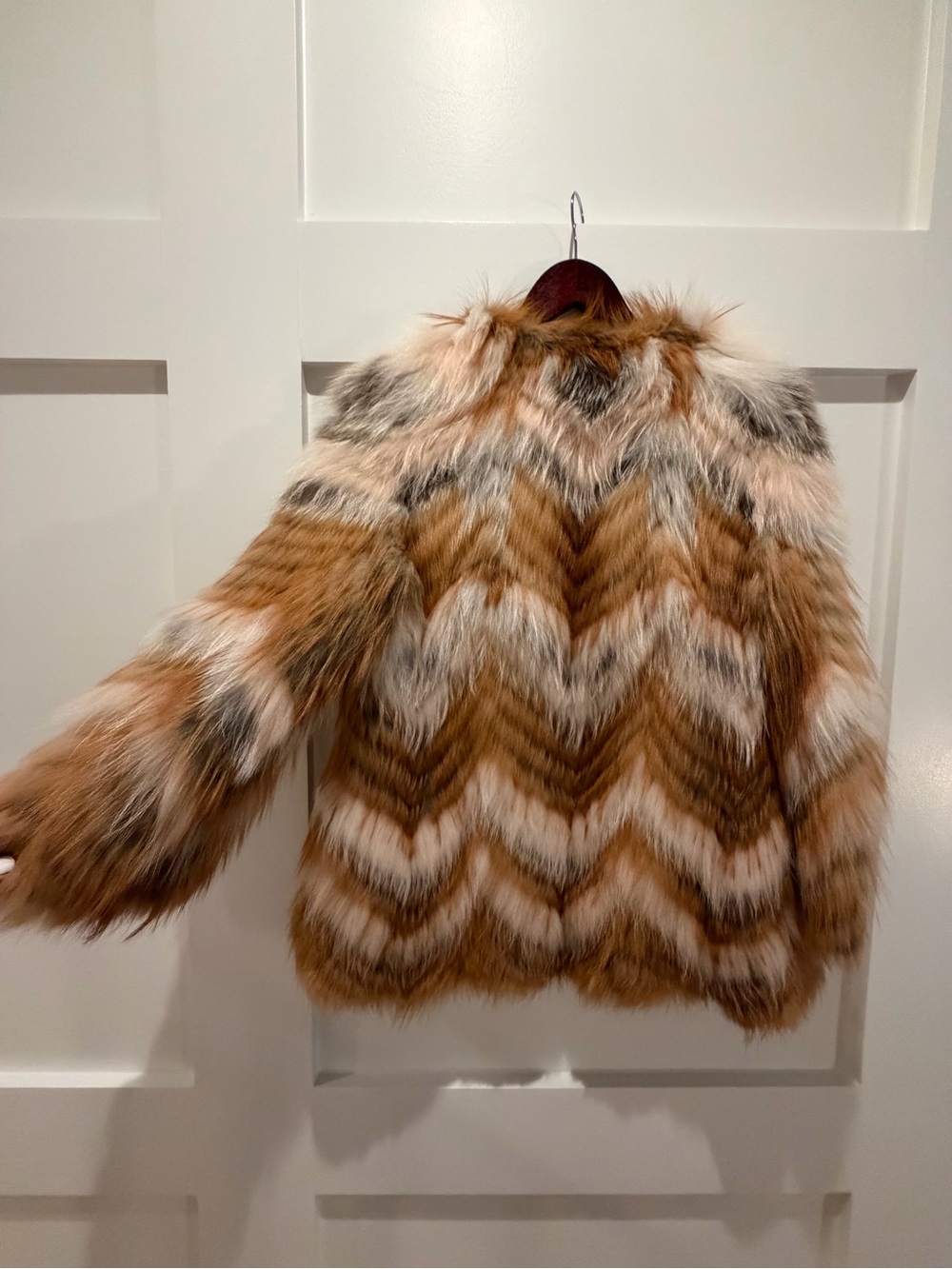 Yves Salomon Multi-Tone Fox Fur Chevron Coat in Rust and Cream- size 34 - Picture 9 of 14